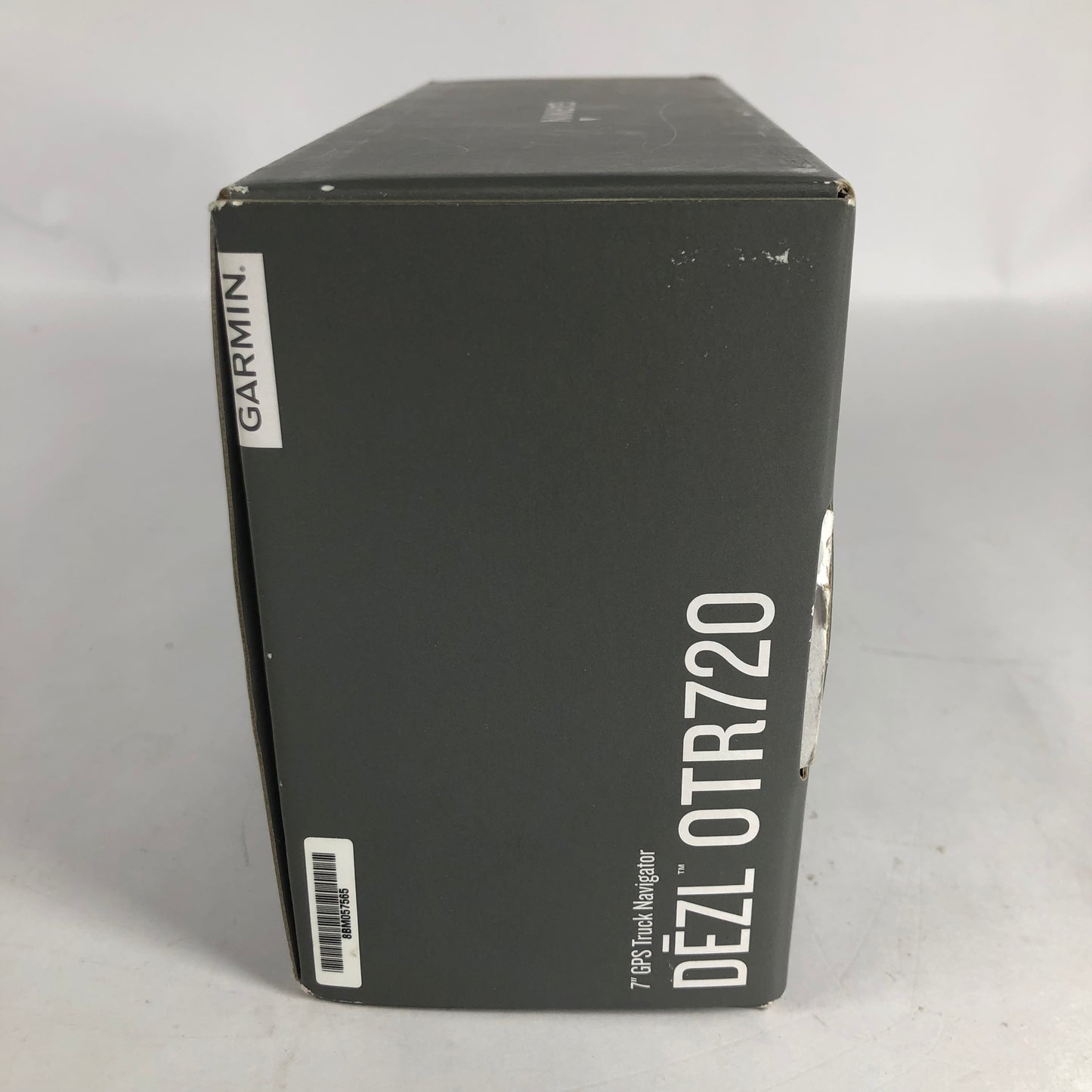 Garmin DEZL OTR 720 GPS Truck Navigator 010-02924-00