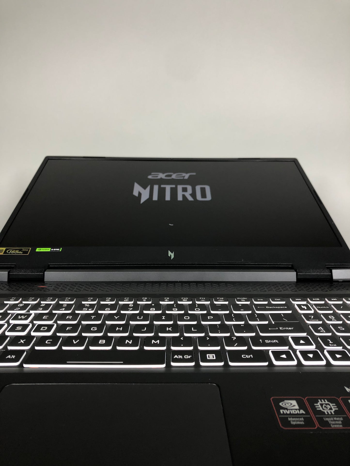 Acer Nitro 17 N23Q4 17" Ryzen 7 7840HS 32GB RAM 1TB SSD GeForce RTX 4060