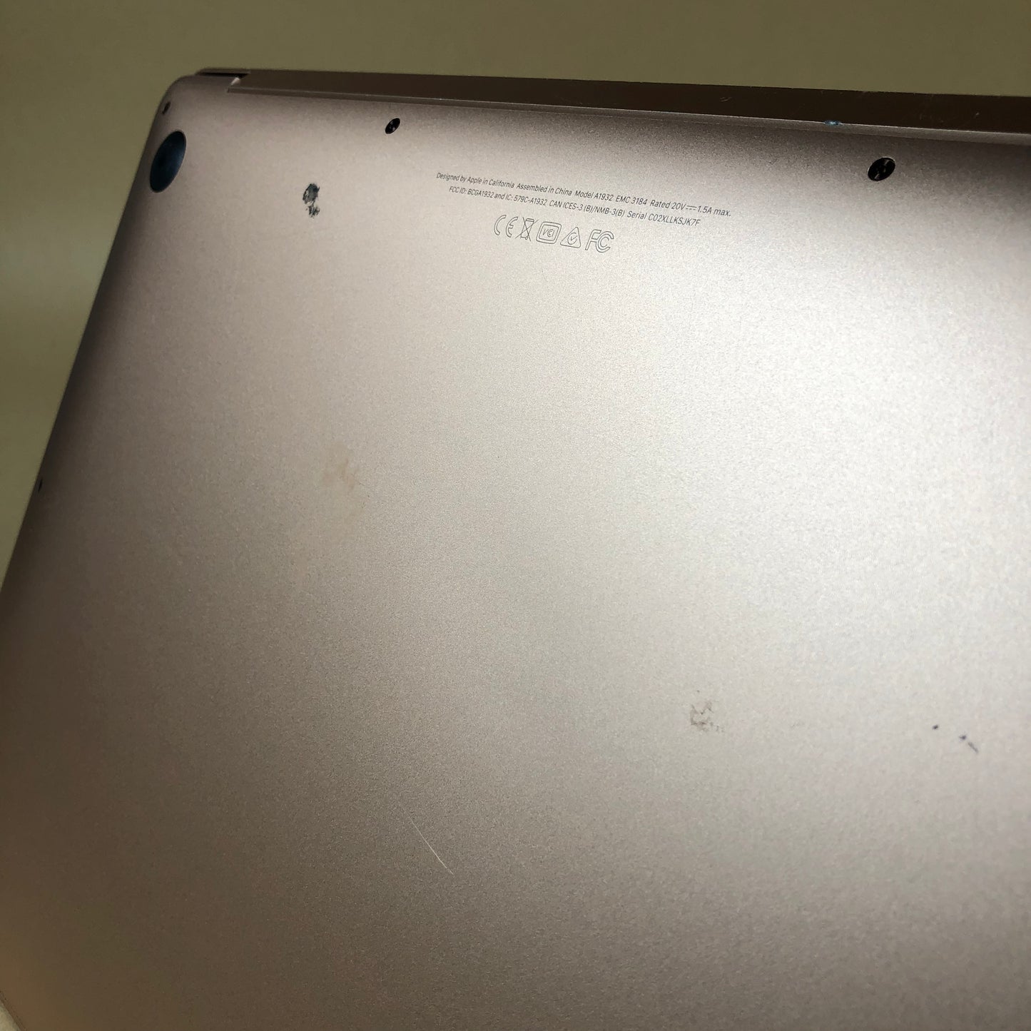 2018 Apple MacBook Air 13.3" i5 1.6GHz 8GB RAM 128GB SSD Rose Gold A1932