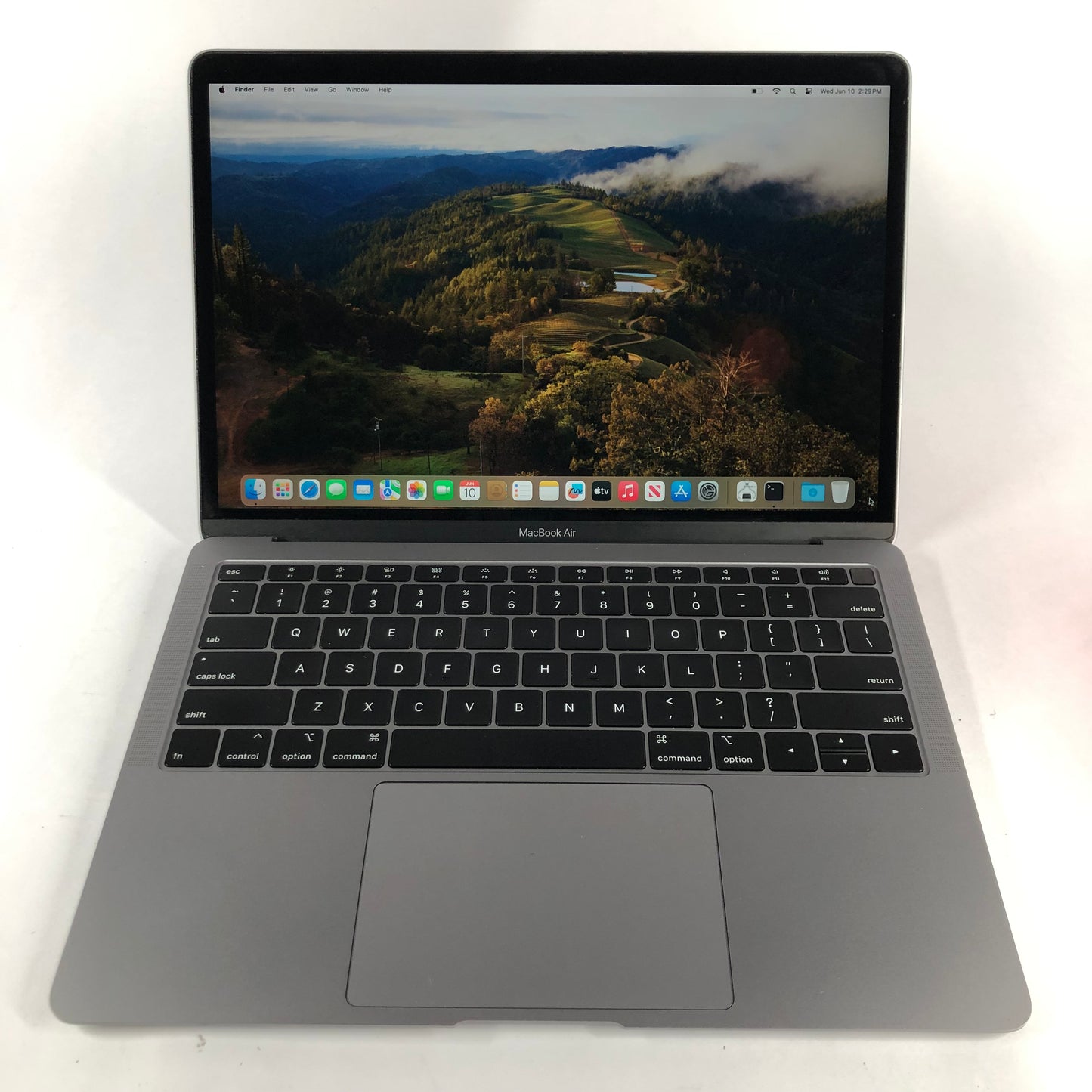 2018 Apple MacBook Air 13.3" i5 1.6GHz 8GB RAM 128GB SSD Space Gray A1932