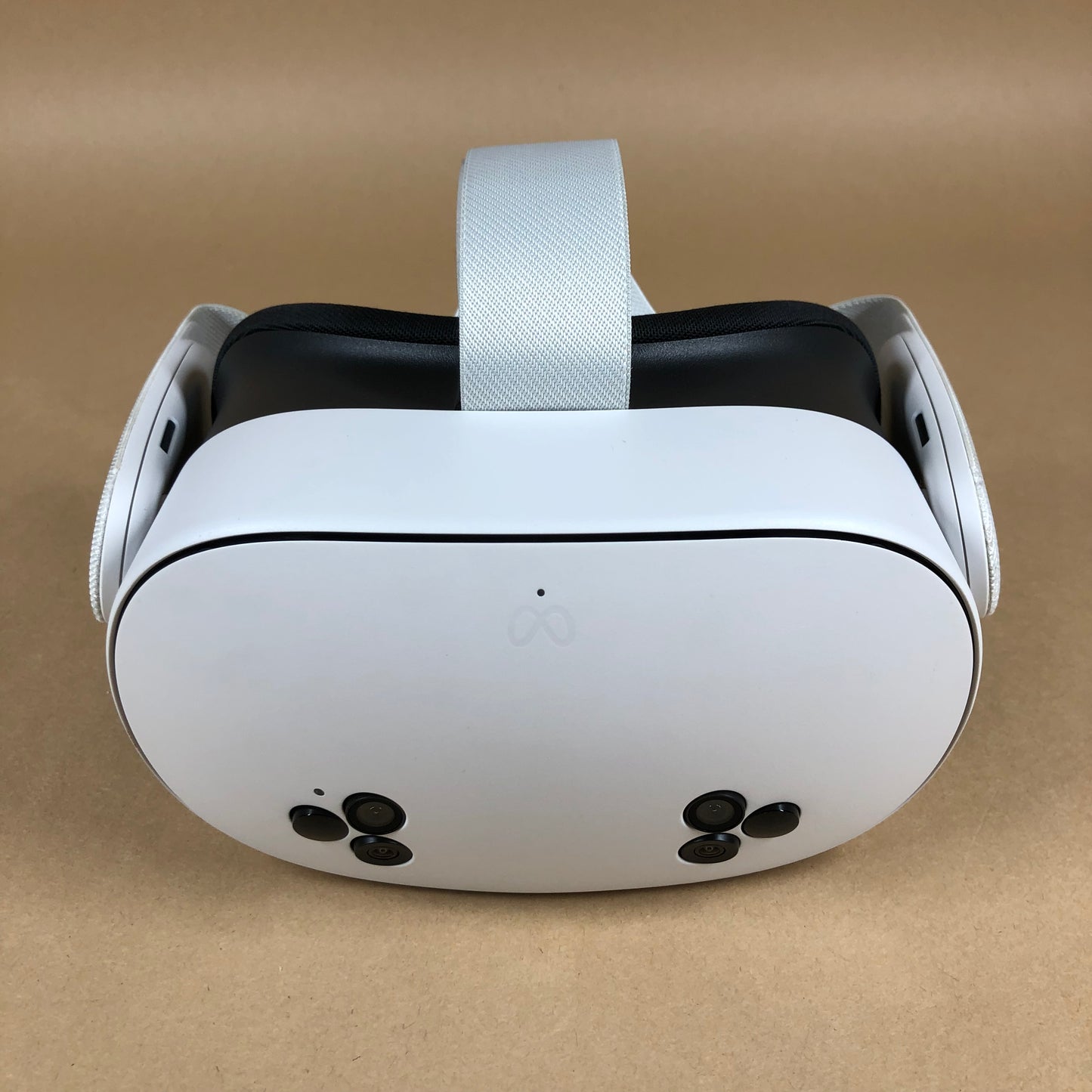 Oculus Quest 3S 128GB Standalone All-in-One VR Headset S3A