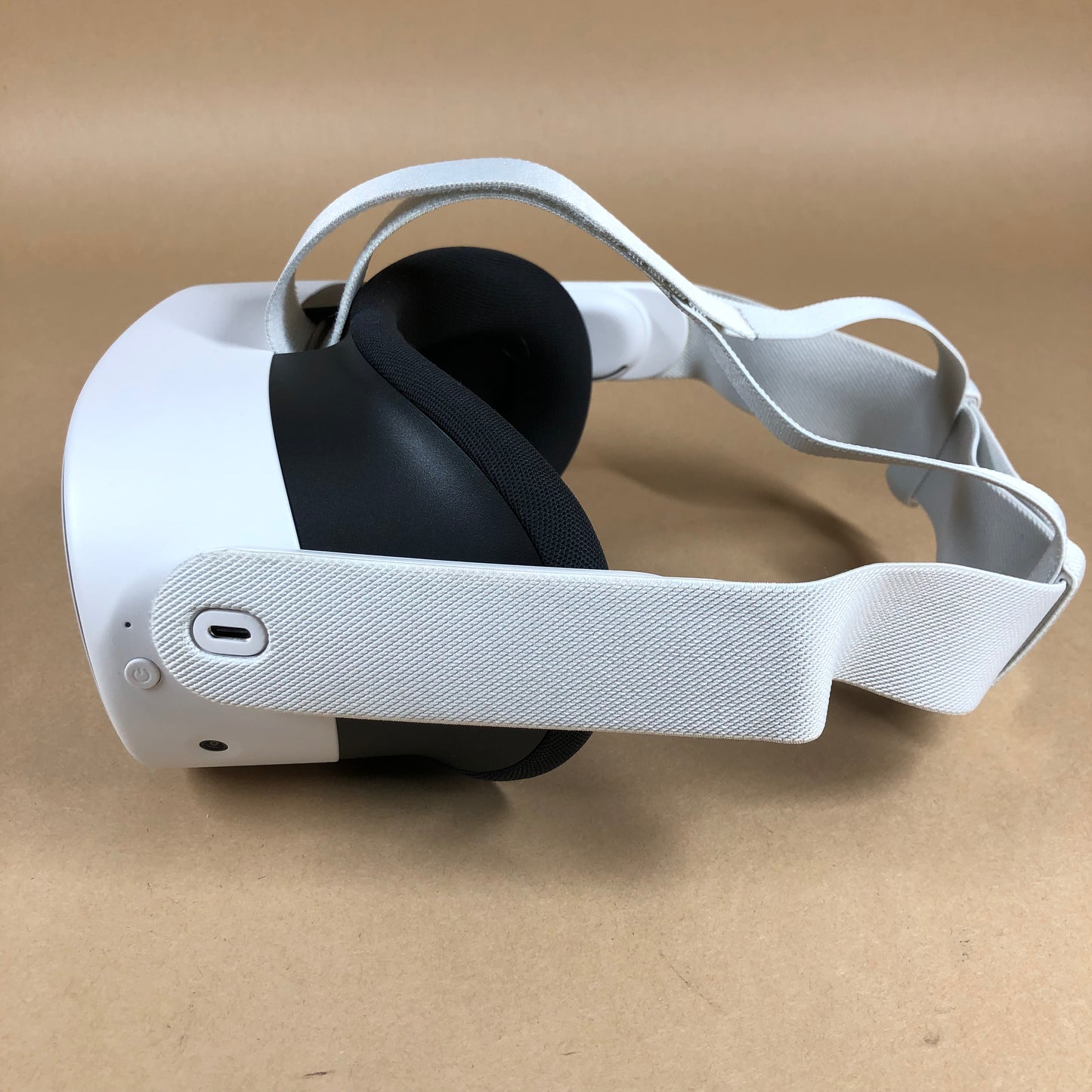 Oculus Quest 3S 128GB Standalone All-in-One VR Headset S3A