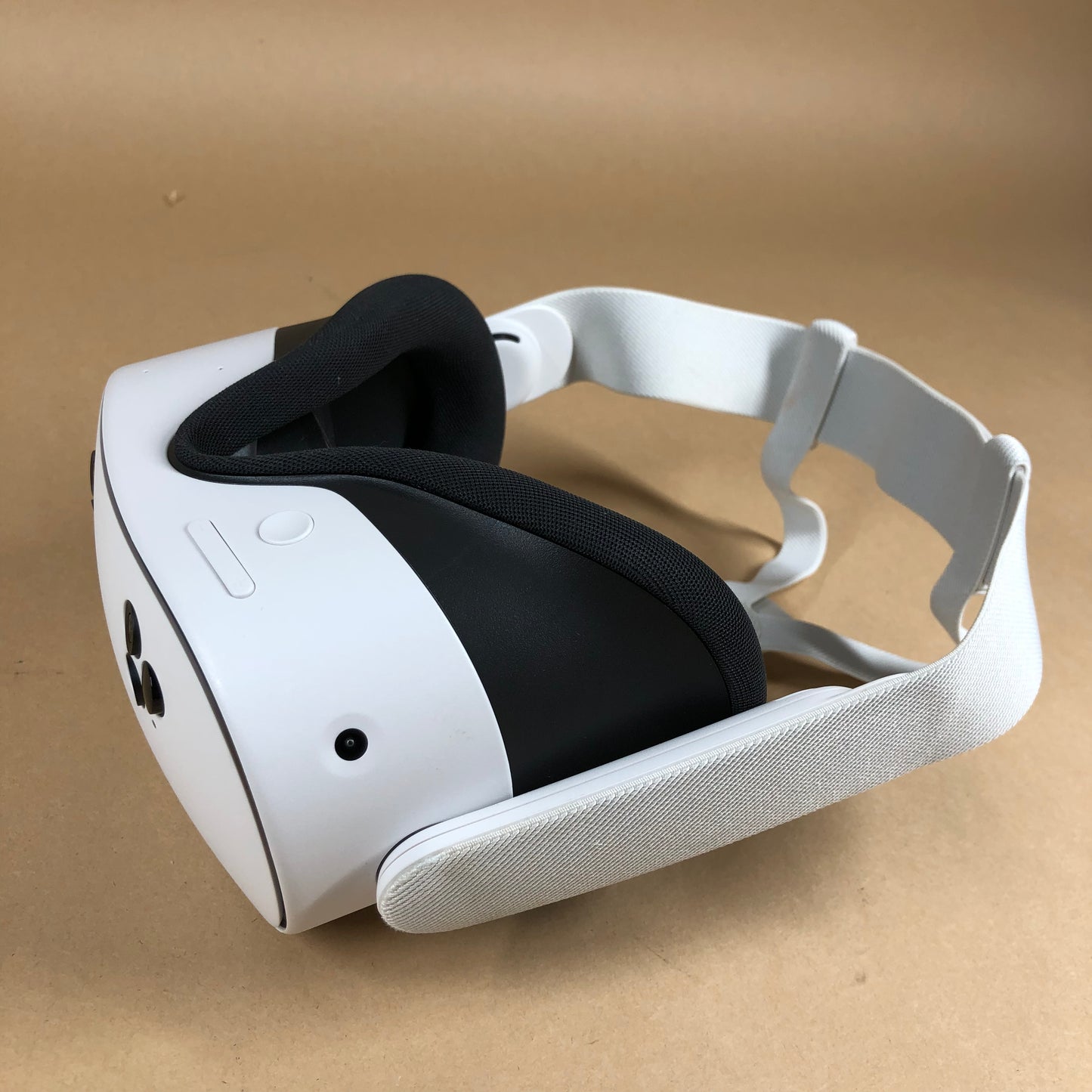 Oculus Quest 3S 128GB Standalone All-in-One VR Headset S3A