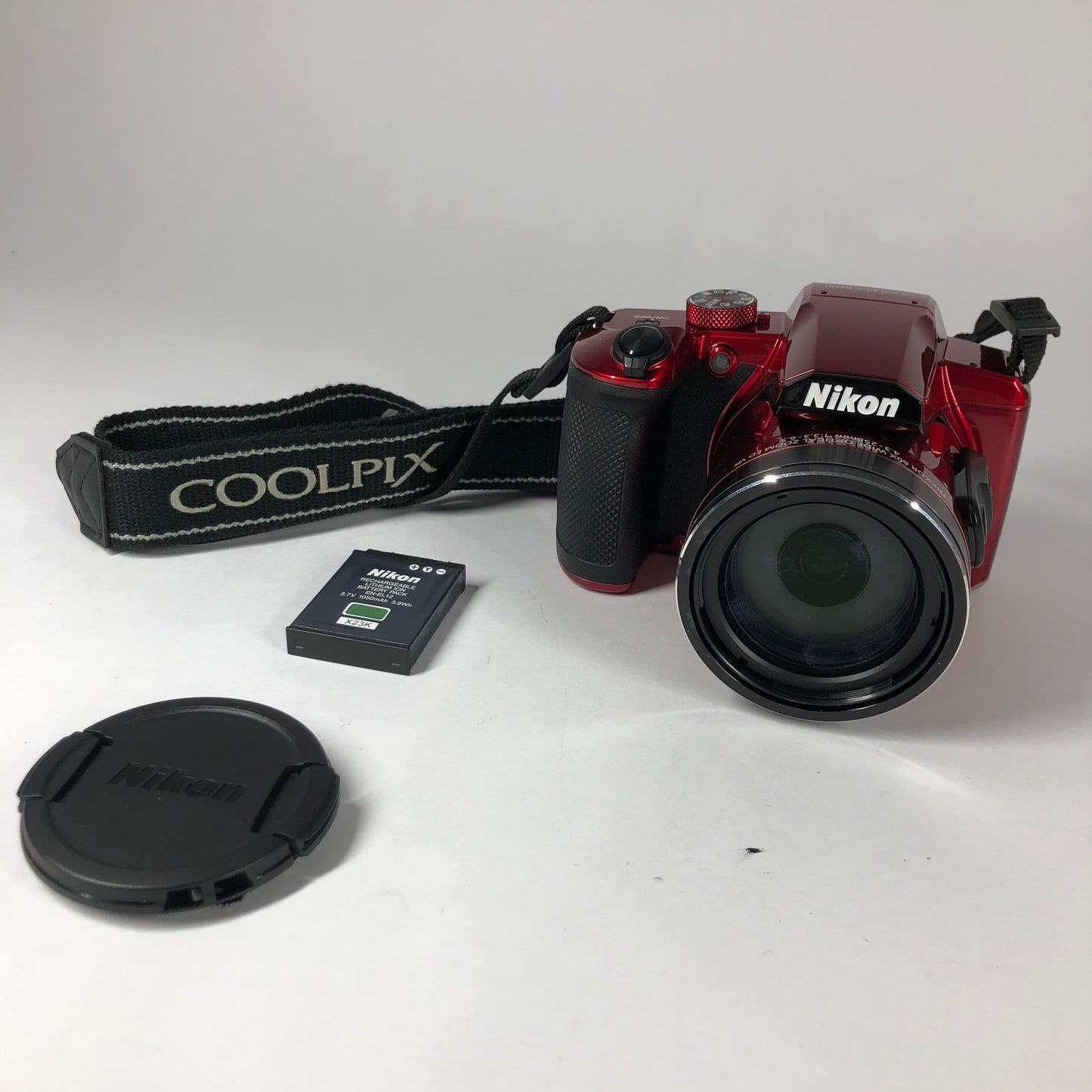 Nikon COOLPIX B600 16.0MP Superzoom Bridge