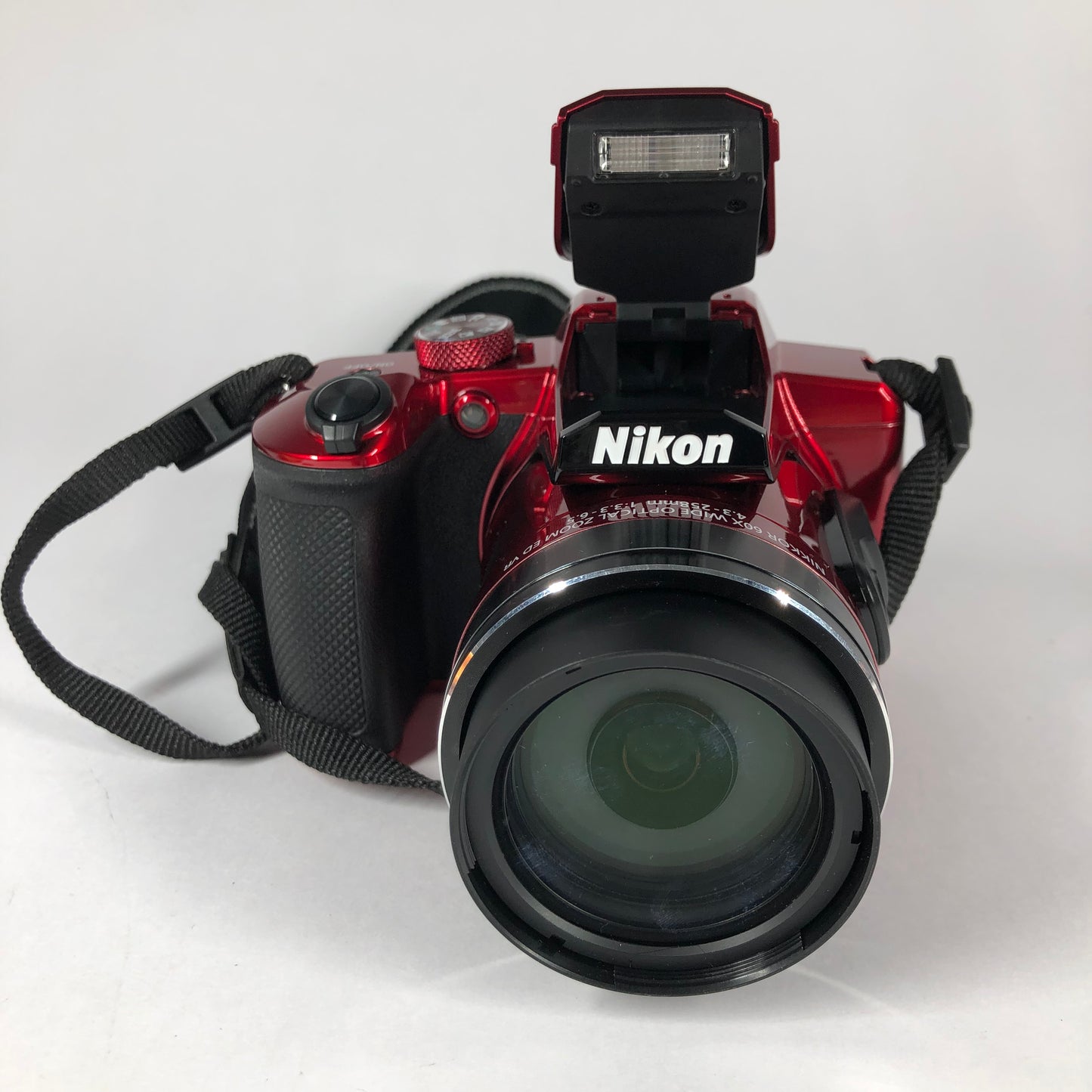 Nikon COOLPIX B600 16.0MP Superzoom Bridge