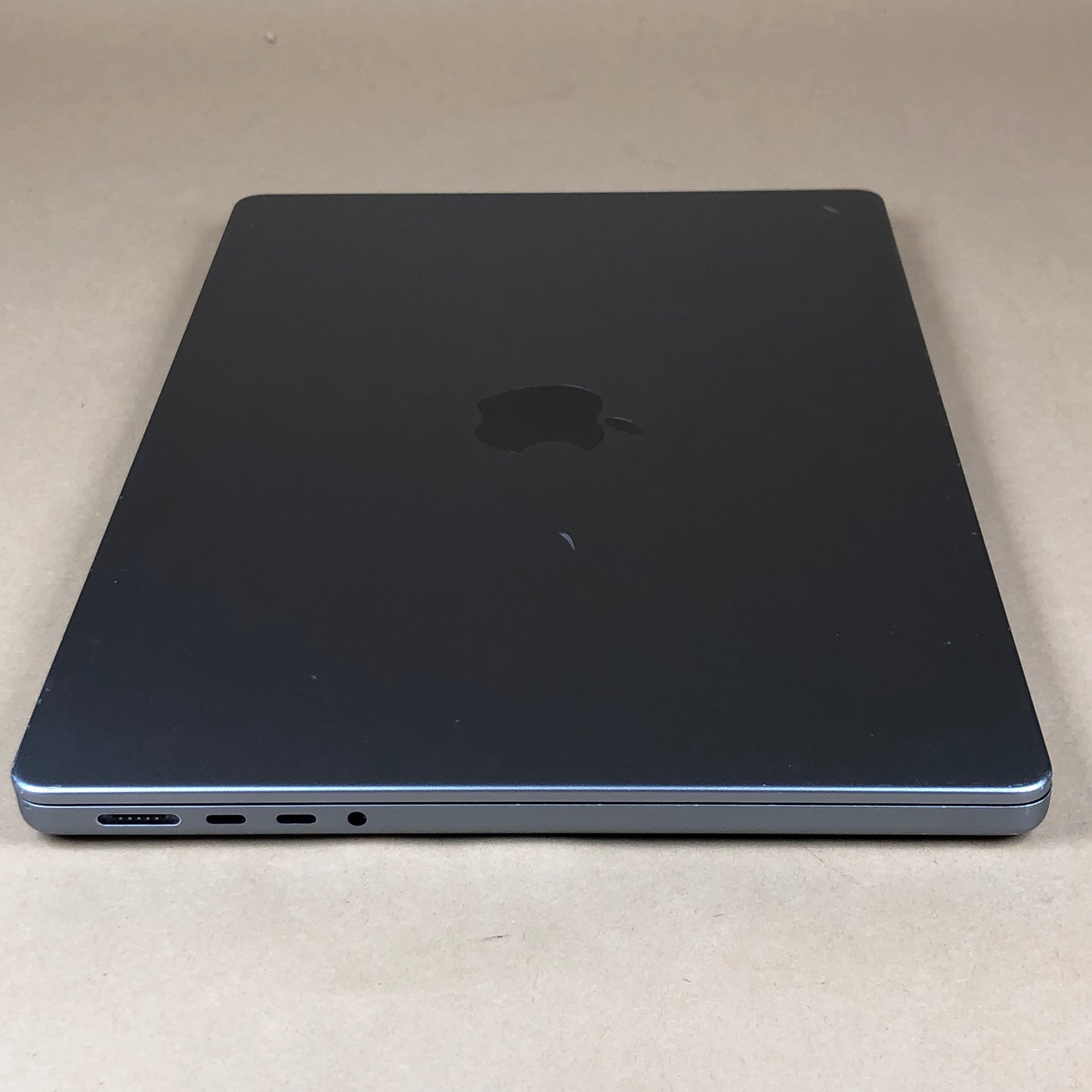 2021 Apple MacBook Pro 14" M1 Pro 14C GPU 3.2GHz 16GB RAM 512GB SSD A2442