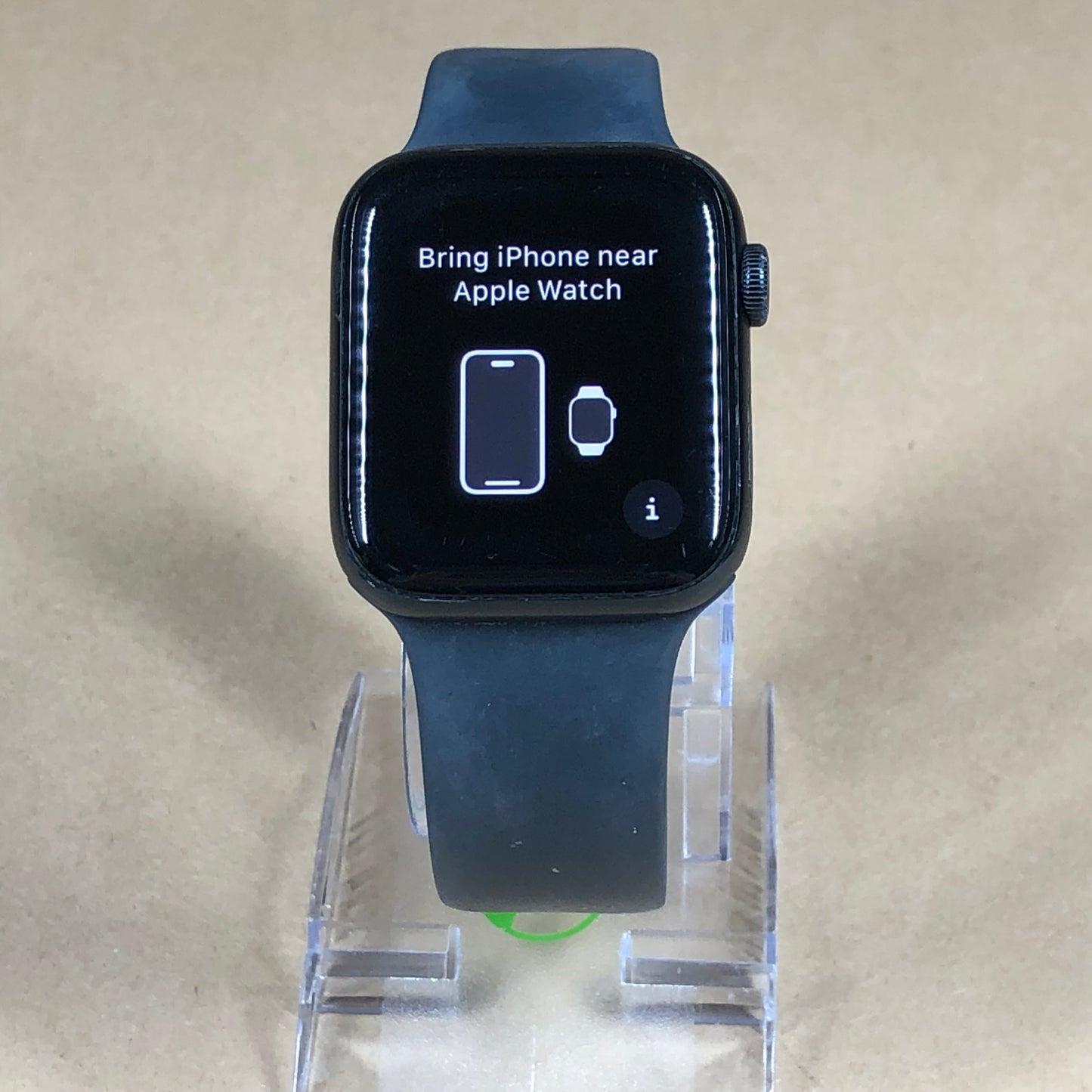 Unlocked Apple Watch SE 2nd Gen 44MM Black Aluminum Black Sport Band A2727