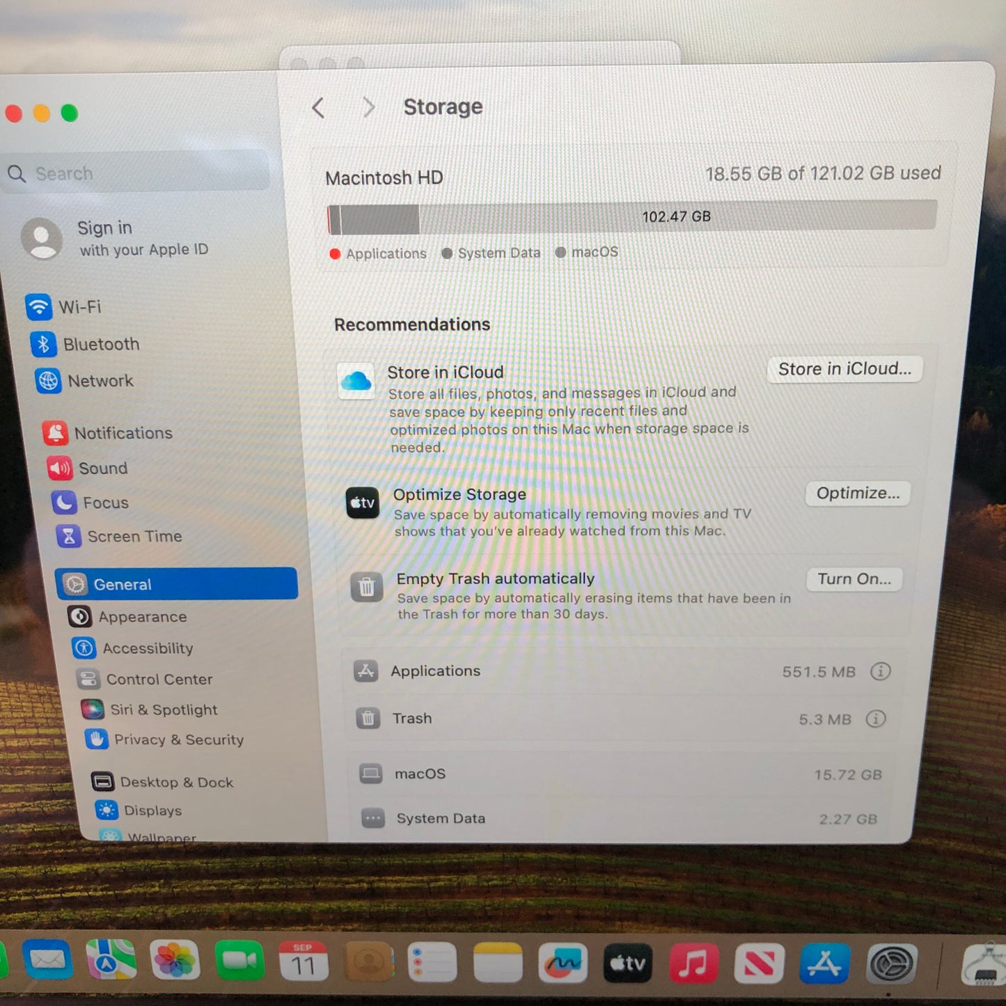 2018 Apple MacBook Air 13.3" i5 1.6GHz 8GB RAM 128GB SSD Space Gray A1932