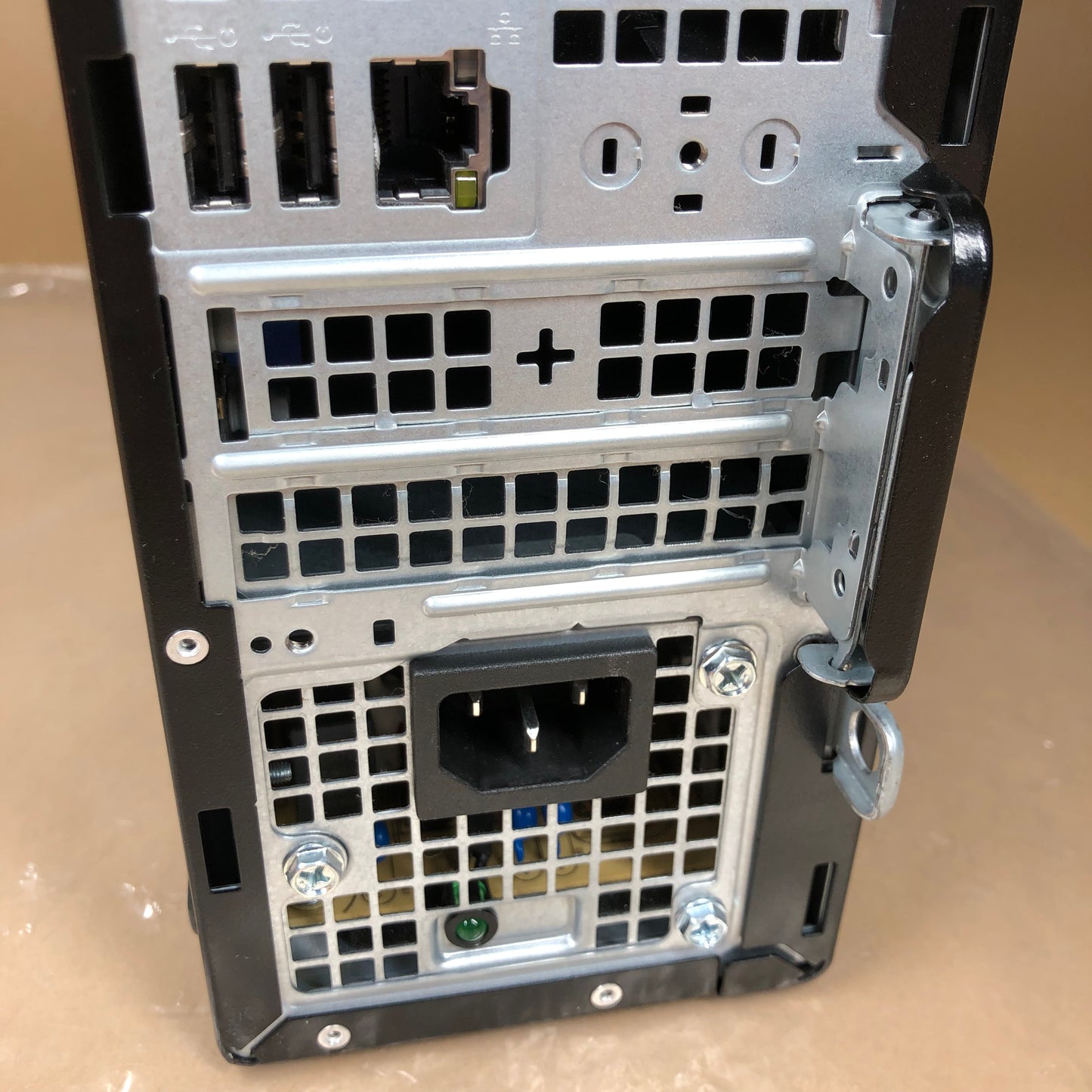 Dell Optiplex 5090 SFF i7-11700 2.50GHz 16GB RAM NO SSD NO OS