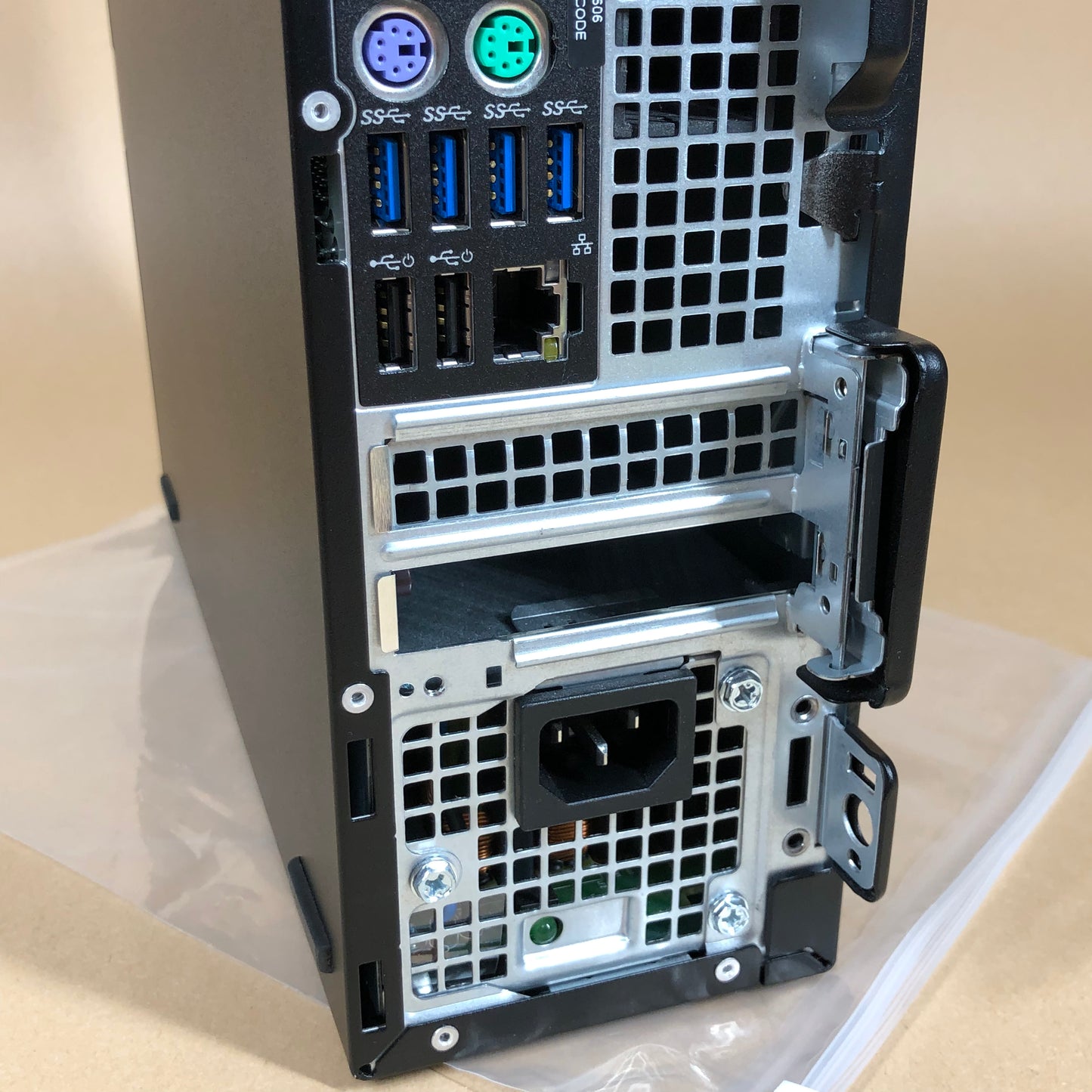 Dell Optiplex 7050 SFF i5-7500 3.40GHz 8GB RAM NO SSD NO OPERATING SYSTEM