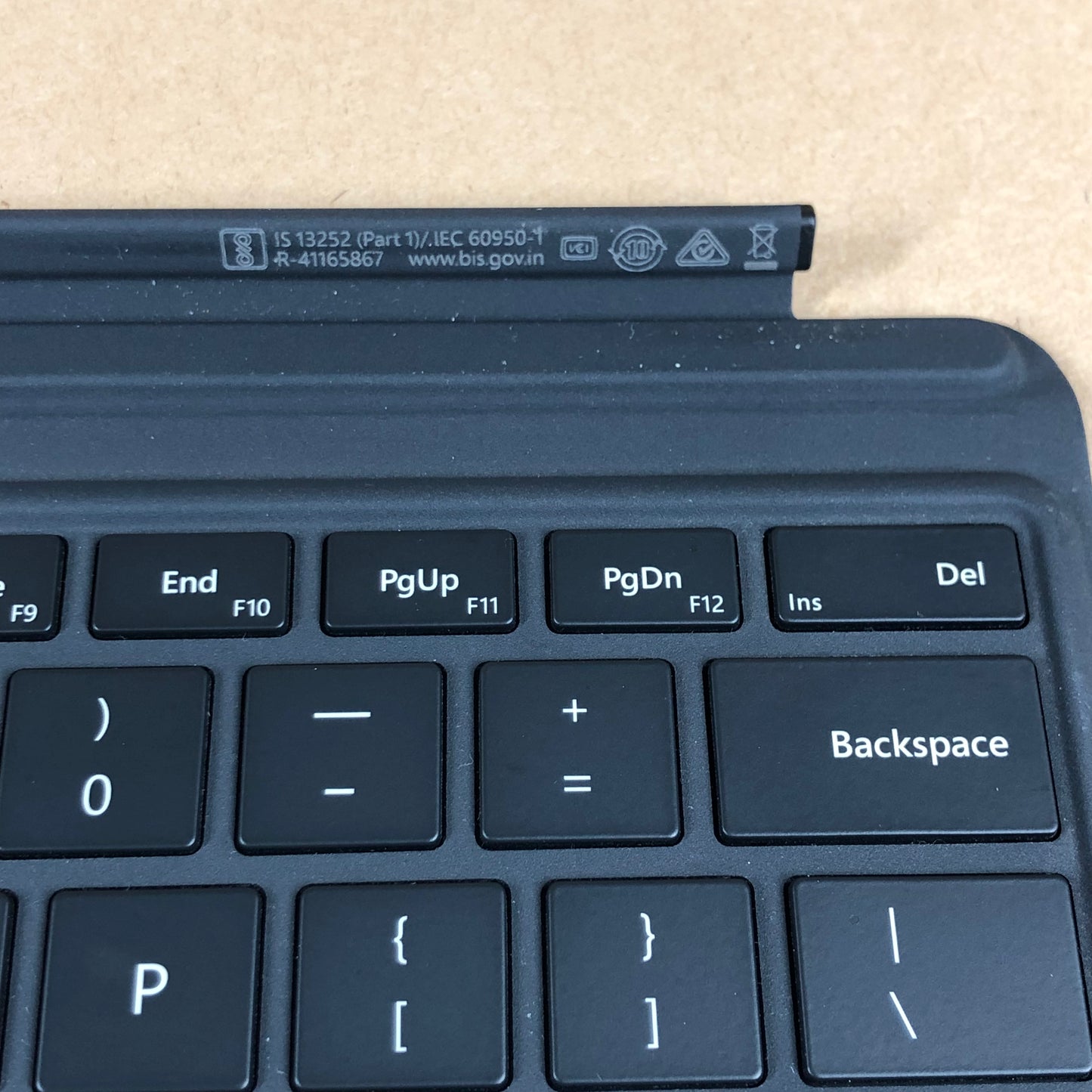 Microsoft Surface Pro 9 1997 13" SQ3 8GB RAM 128GB SSD SQ 3 Adreno 8CX Gen 3