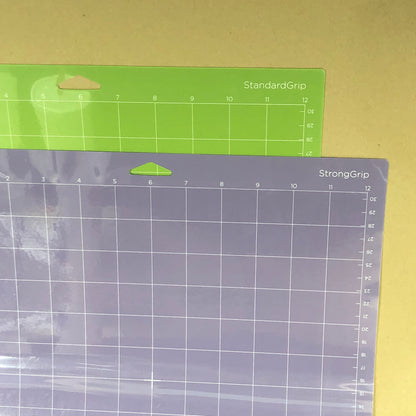 Cricut Explore 3 Cutter CXPL203B With Extras