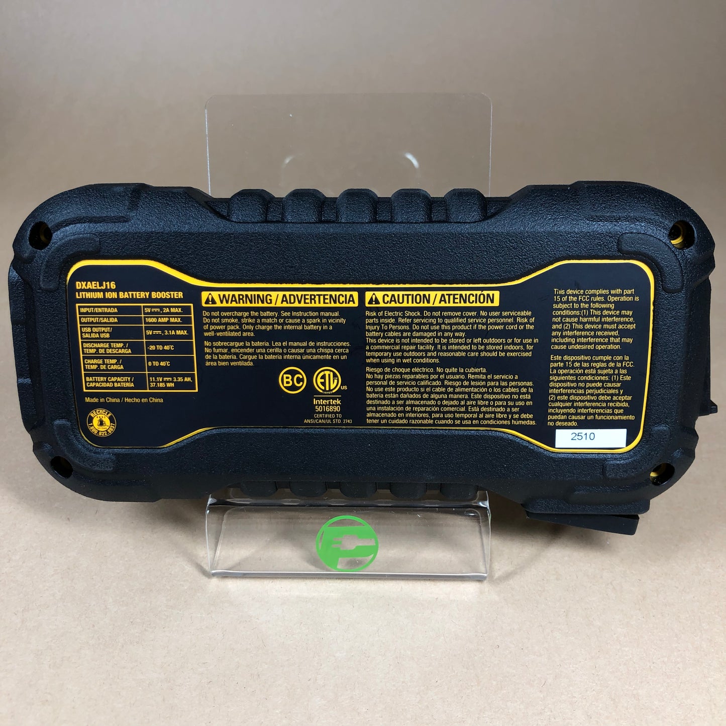 New DeWalt Lithium 1600A Jump Starter USB Power DXAELJ16
