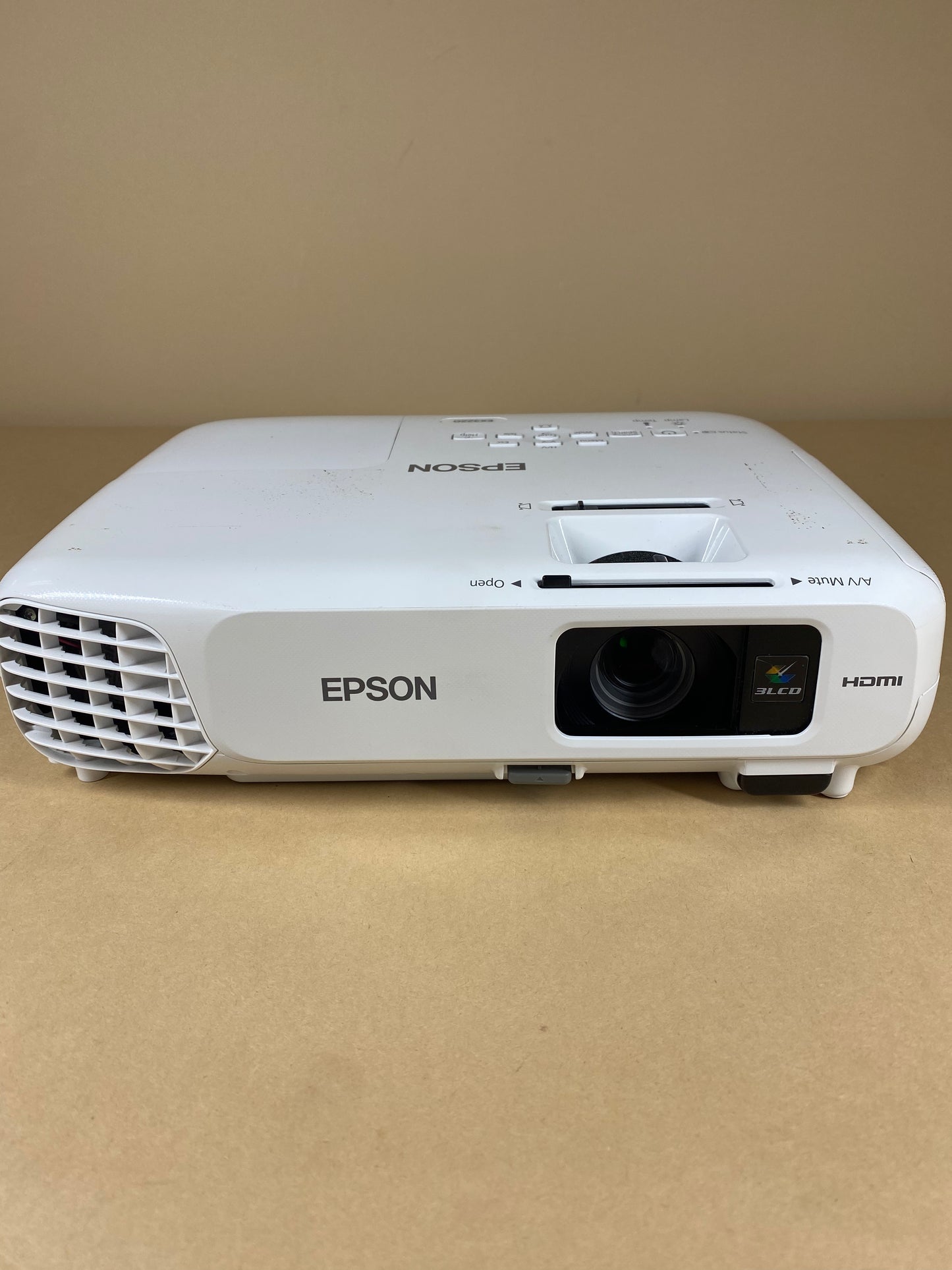 Epson EX3220 800 x 600 3,000 Lumens 3LCD Projector H522A