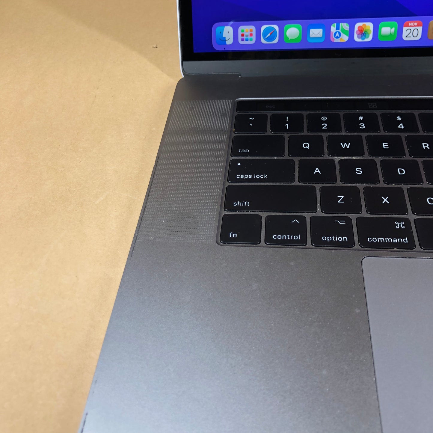 2017 Apple MacBook Pro 15" i7 2.8GHz 16GB RAM 256GB SSD Space Gray A1707