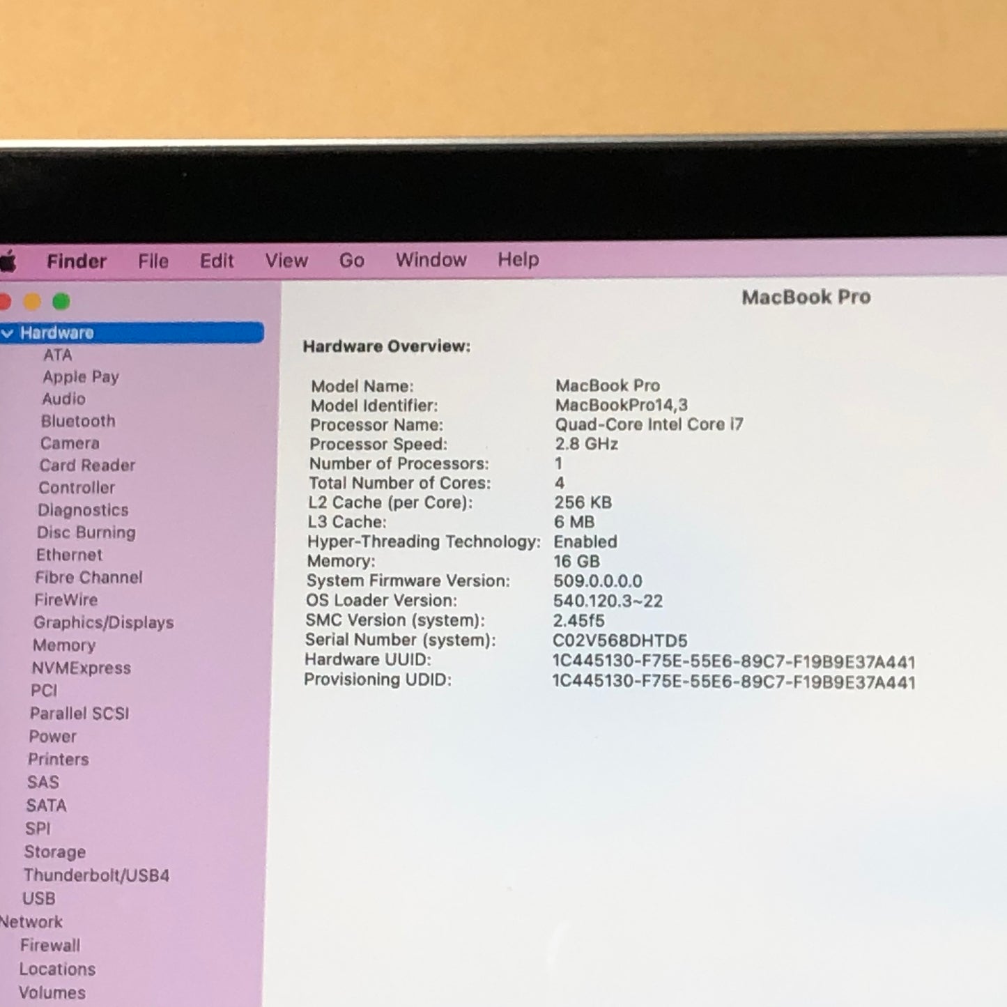 2017 Apple MacBook Pro 15" i7 2.8GHz 16GB RAM 256GB SSD Space Gray A1707