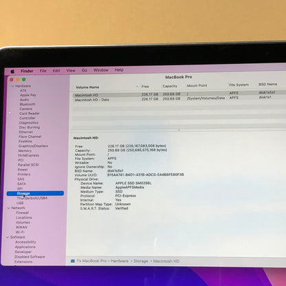 2017 Apple MacBook Pro 15" i7 2.8GHz 16GB RAM 256GB SSD Space Gray A1707