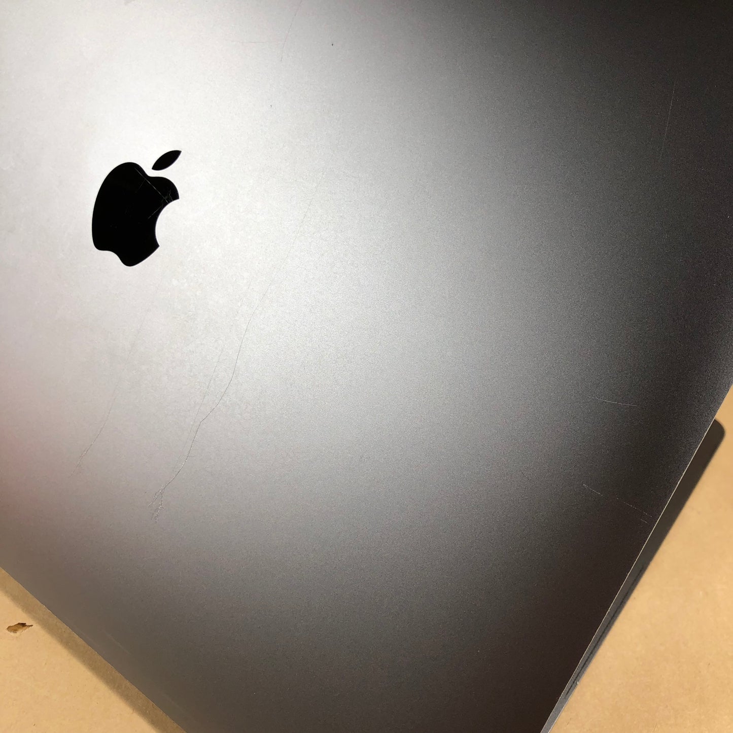 2017 Apple MacBook Pro 15" i7 2.8GHz 16GB RAM 256GB SSD Space Gray A1707