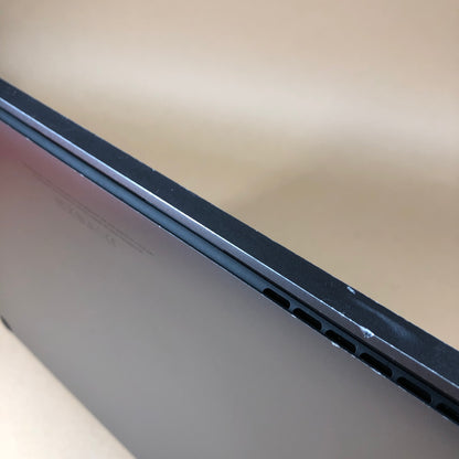 2017 Apple MacBook Pro 15" i7 2.8GHz 16GB RAM 256GB SSD Space Gray A1707