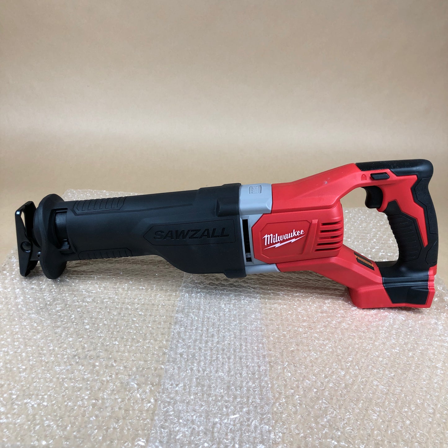 Milwaukee 2621-20 M18 12V Sawzall Reciprocating Saw Tool Only