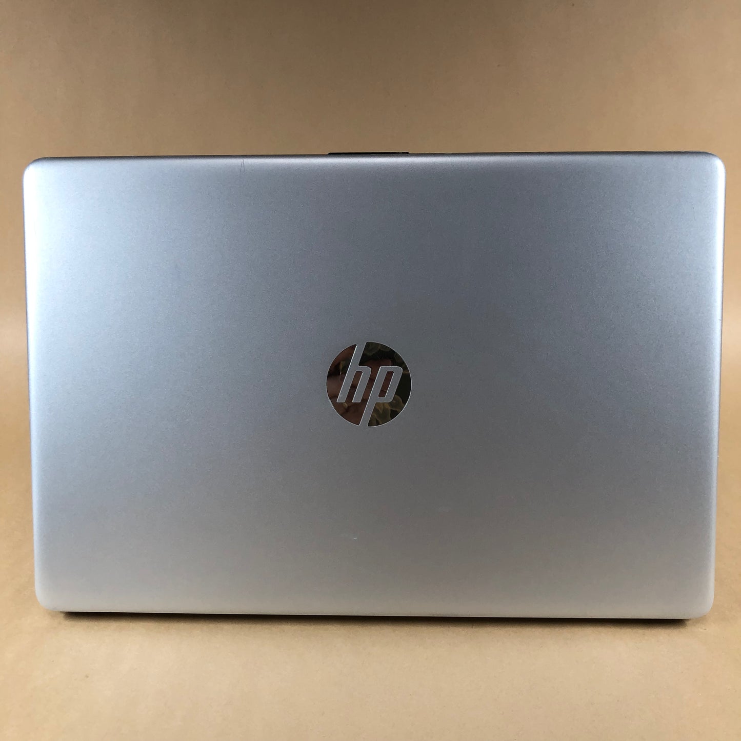 HP Pavilion 15-EF2148NR 15.6" Ryzen 5 5500U 2.1GHz 8GB RAM 256GB SSD