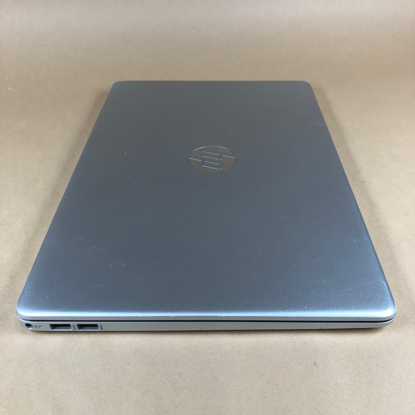 HP Pavilion 15-EF2148NR 15.6" Ryzen 5 5500U 2.1GHz 8GB RAM 256GB SSD