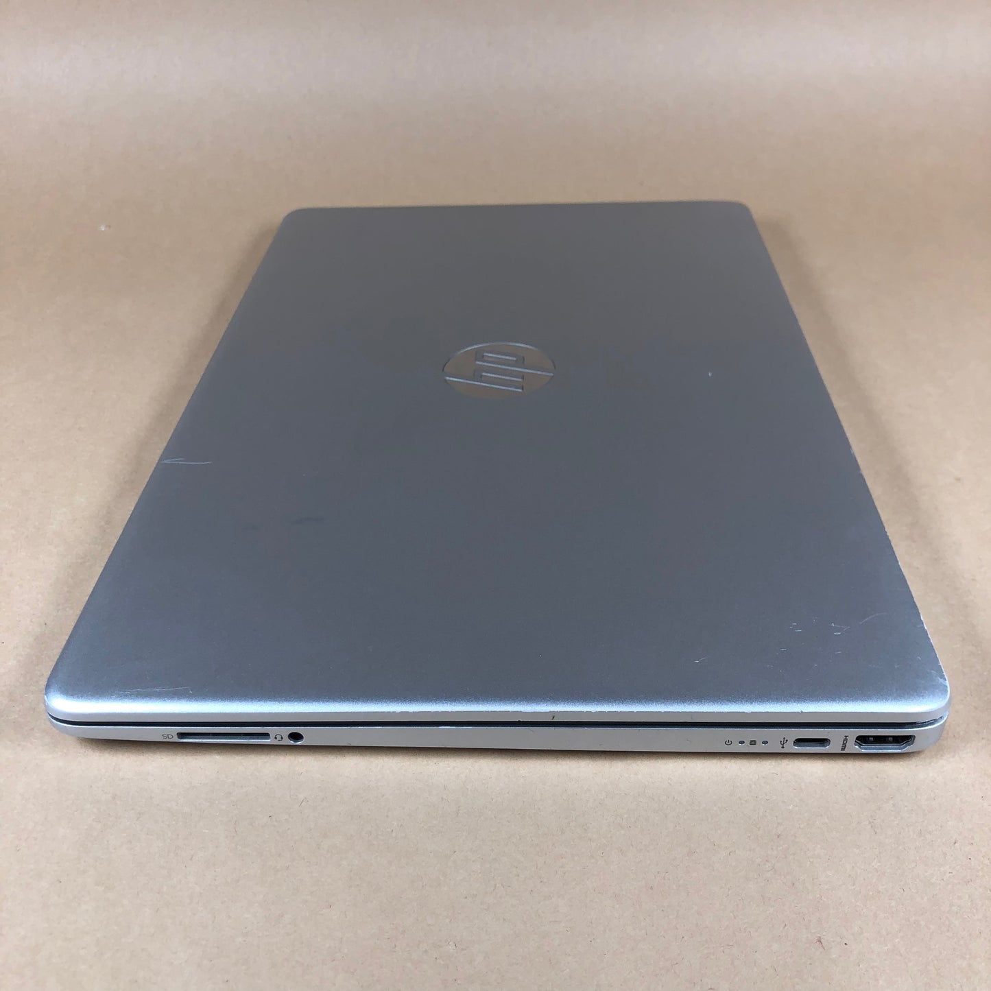 HP Pavilion 15-EF2148NR 15.6" Ryzen 5 5500U 2.1GHz 8GB RAM 256GB SSD