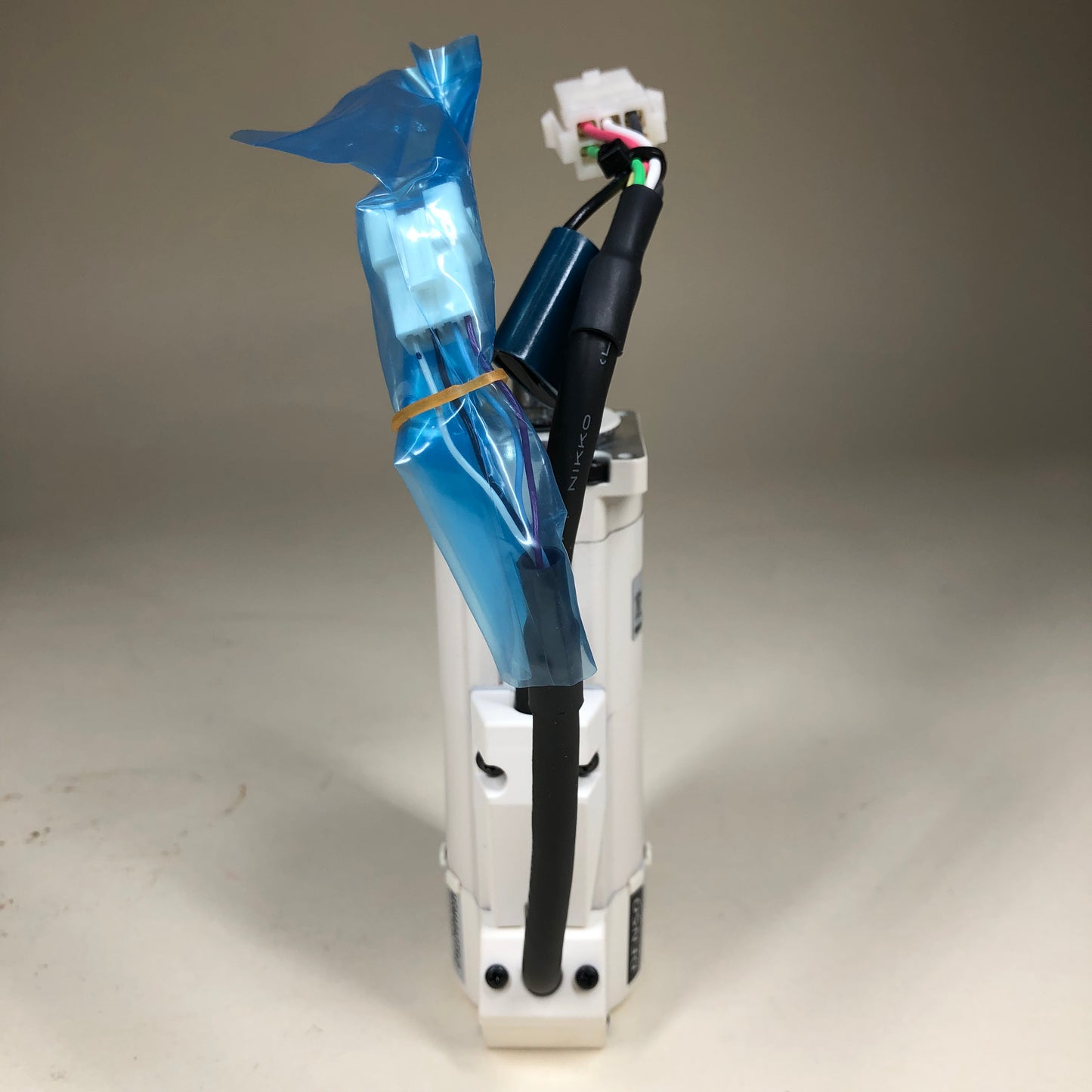 New Denso Servo Motor MSMA8A2T5V2 22040120Z