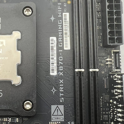 ASUS ROG STRIX X870-I Gaming WiFi AMD Ryzen 7 9800X3D 4.7GHz Motherboard Combo
