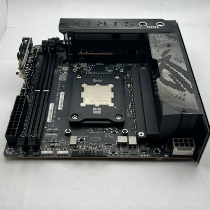 ASUS ROG STRIX X870-I Gaming WiFi AMD Ryzen 7 9800X3D 4.7GHz Motherboard Combo