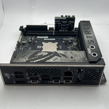 ASUS ROG STRIX X870-I Gaming WiFi AMD Ryzen 7 9800X3D 4.7GHz Motherboard Combo