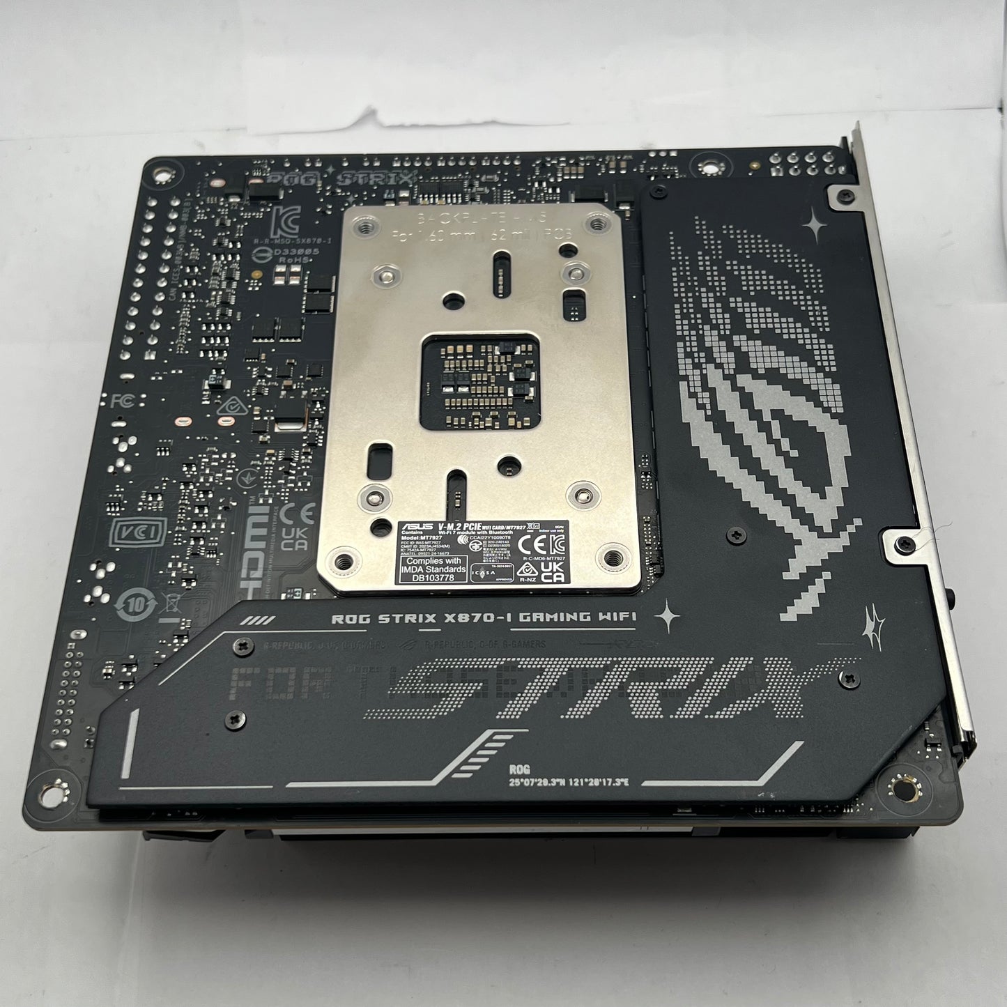 ASUS ROG STRIX X870-I Gaming WiFi AMD Ryzen 7 9800X3D 4.7GHz Motherboard Combo