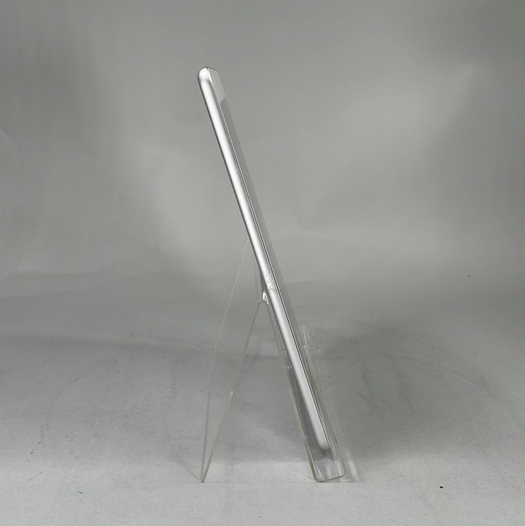 WiFi Only Apple iPad 8th Gen 128GB Silver MYLE2LL/A iOS26